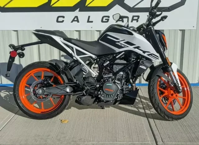 2021 KTM 200 Duke