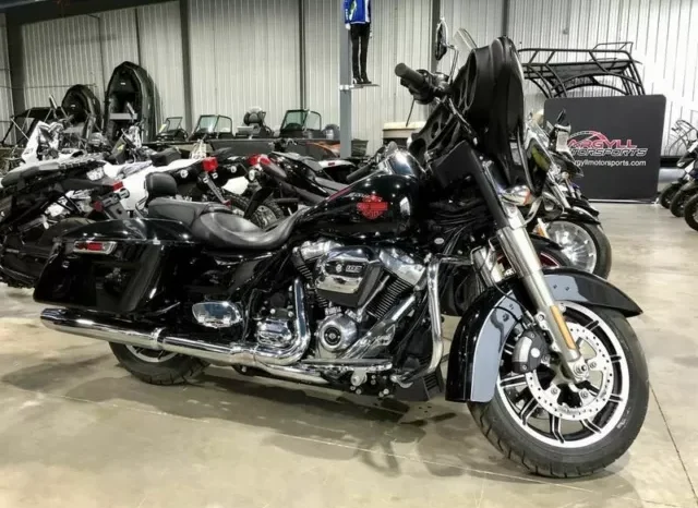 2019 Harley-Davidson Electra Glide Standard 1584 (FLHT)