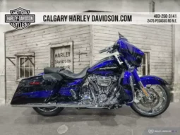 
										2017 Harley-Davidson CVO Street Glide 114 (FLHXSE) full									