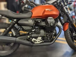 2021 Moto Guzzi V7 Stone