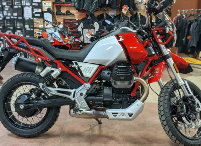 2021 Moto Guzzi V85 TT