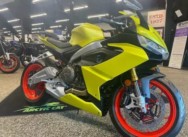 2021 Aprilia RS 660