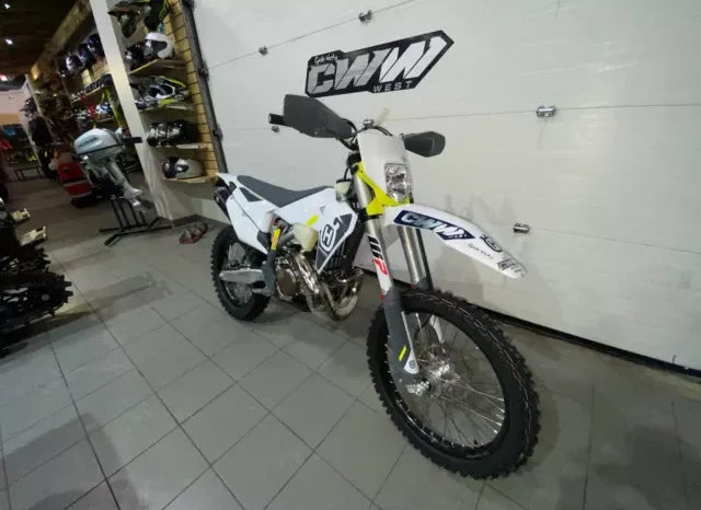 
								2022 Husqvarna TE 300i full									