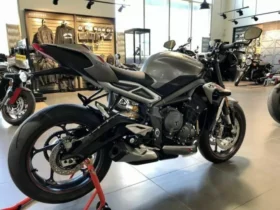 2021 Triumph Street Triple RS