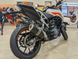 
										2021 KTM 390 Duke full									