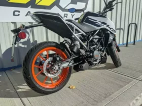 2021 KTM 200 Duke