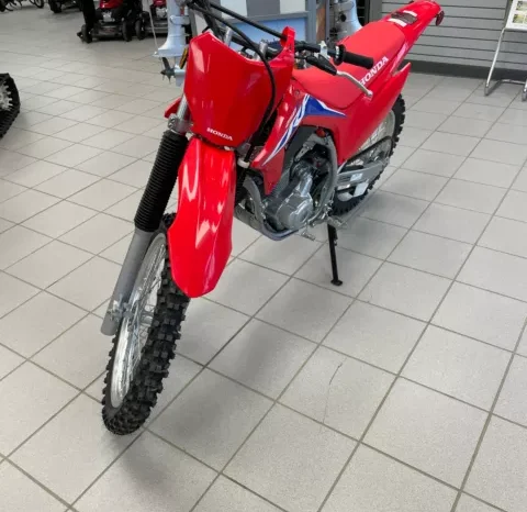 
								2022 Honda CRF250F full									