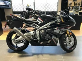 2020 Triumph Daytona Moto2 765