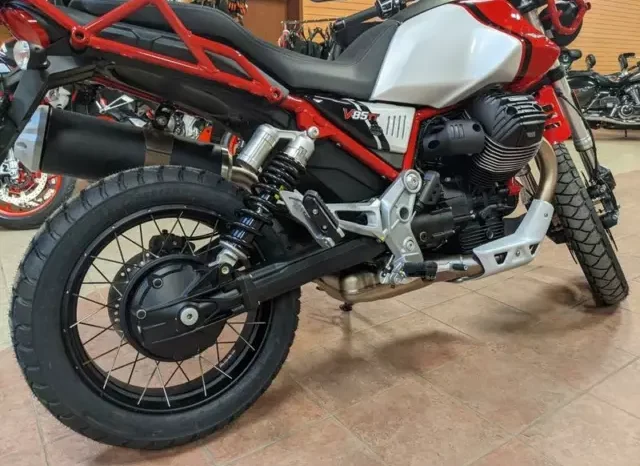 
								2021 Moto Guzzi V85 TT full									