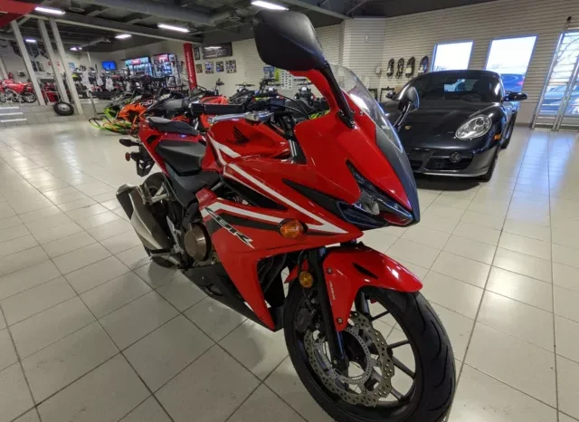 
								2016 Honda CBR500R full									