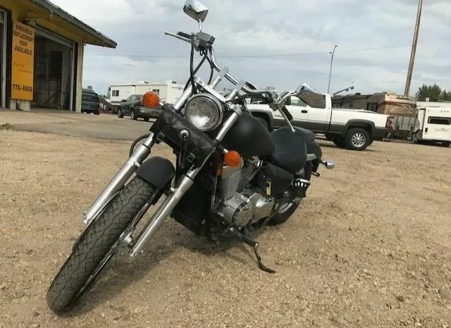 
								2009 Honda VT750C Shadow Classic full									