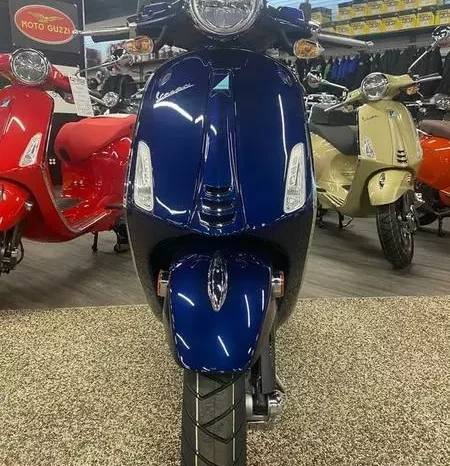 
								2021 Vespa Primavera 150 S full									