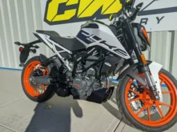 
										2021 KTM 200 Duke full									