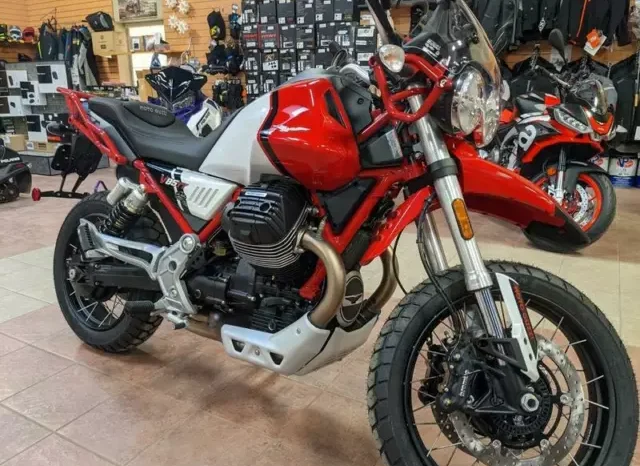 
								2021 Moto Guzzi V85 TT full									