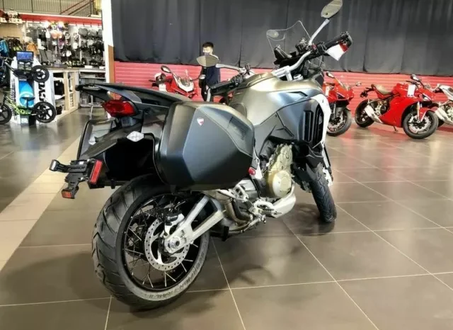 
								2021 Ducati Multistrada V4S full									