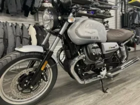 2021 Moto Guzzi V7 Special