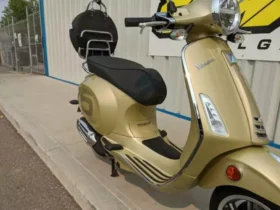 2021 Vespa Primavera 150 70th Anniversary