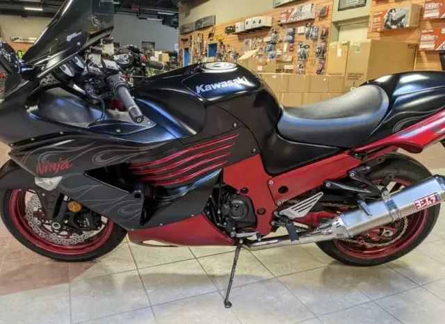 
								2008 Kawasaki Ninja ZX-14 full									