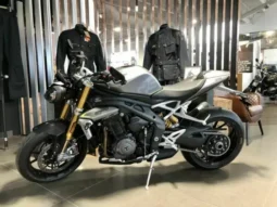 
										2022 Triumph Speed Triple RS 1050 full									