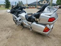 
										2005 Honda GoldWing (GL1800) full									