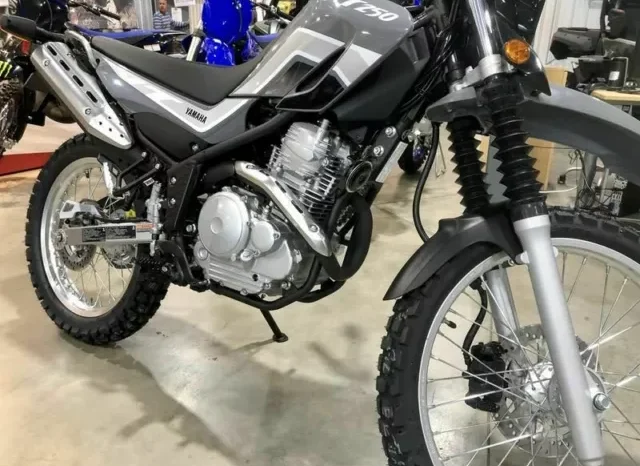 
								2022 Yamaha XT250 full									