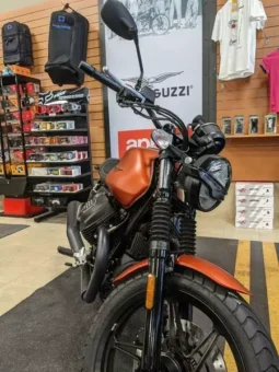 2021 Moto Guzzi V7 Stone