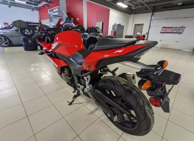 
								2016 Honda CBR500R full									