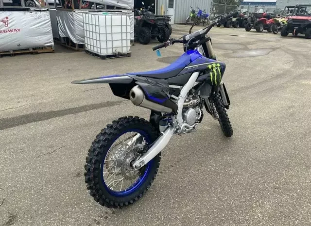 
								2022 Yamaha YZ250 Monster Energy full									