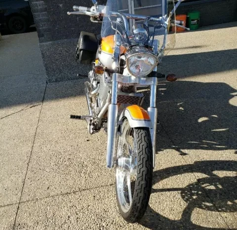 
								2004 Victory Vegas Premium full									