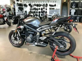 2021 Triumph Street Triple RS