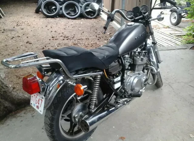 
								1982 Suzuki GS450 full									