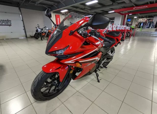 
								2016 Honda CBR500R full									